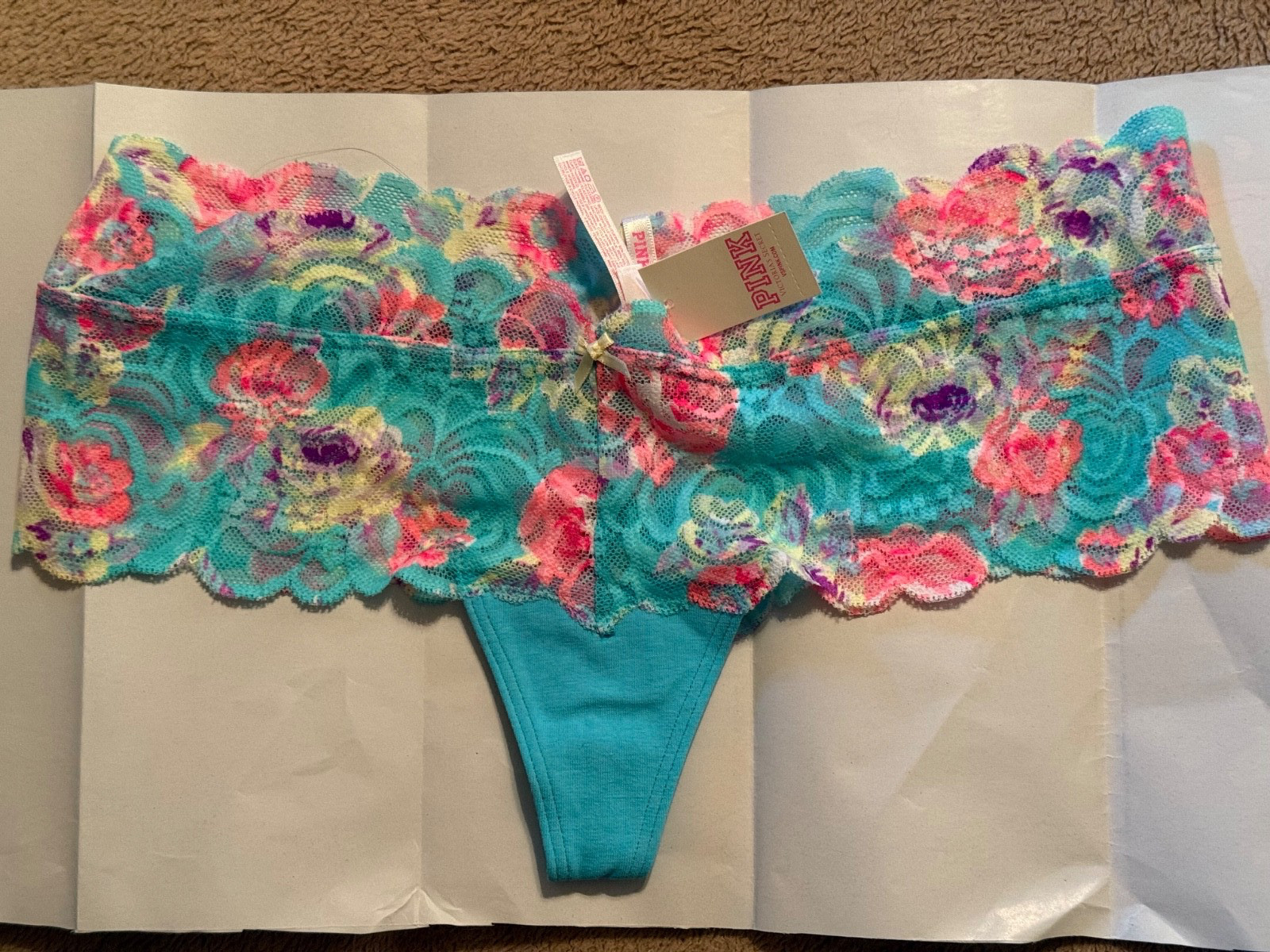 NEW Victoria’s Secret Pink Panties Size Med Floral Lace Hipster Bow on Front NWT