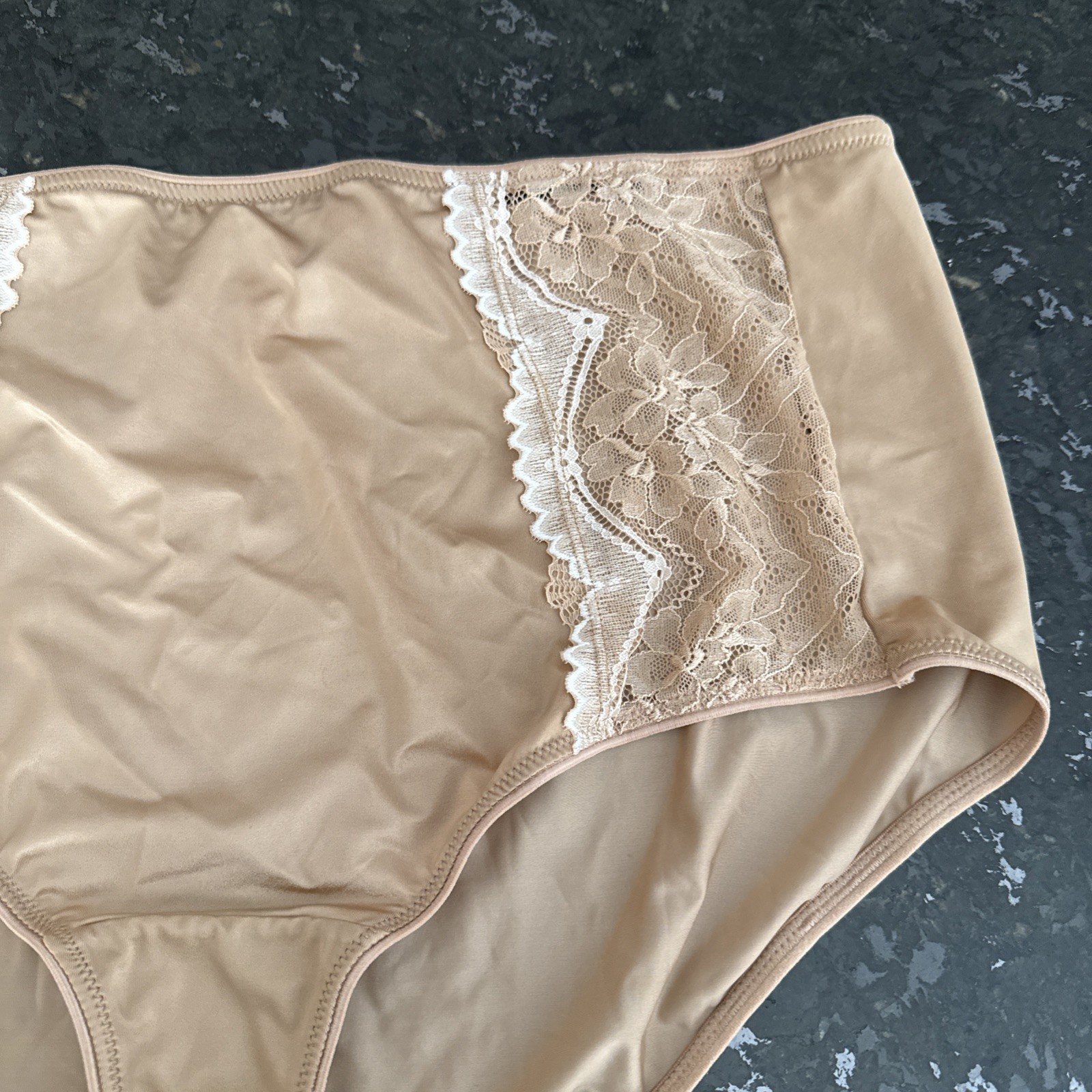 Breezies Women’s Plus Sz Panties 1X Silky Nylon Support Lace Brief Granny Panty