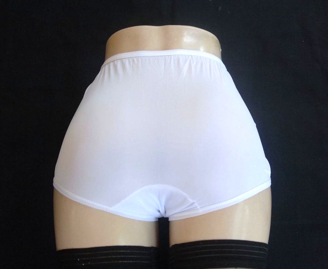 CAROLE Retro Vintage Collection 100% Acetate Full-Cut White Brief Size 9/2XL