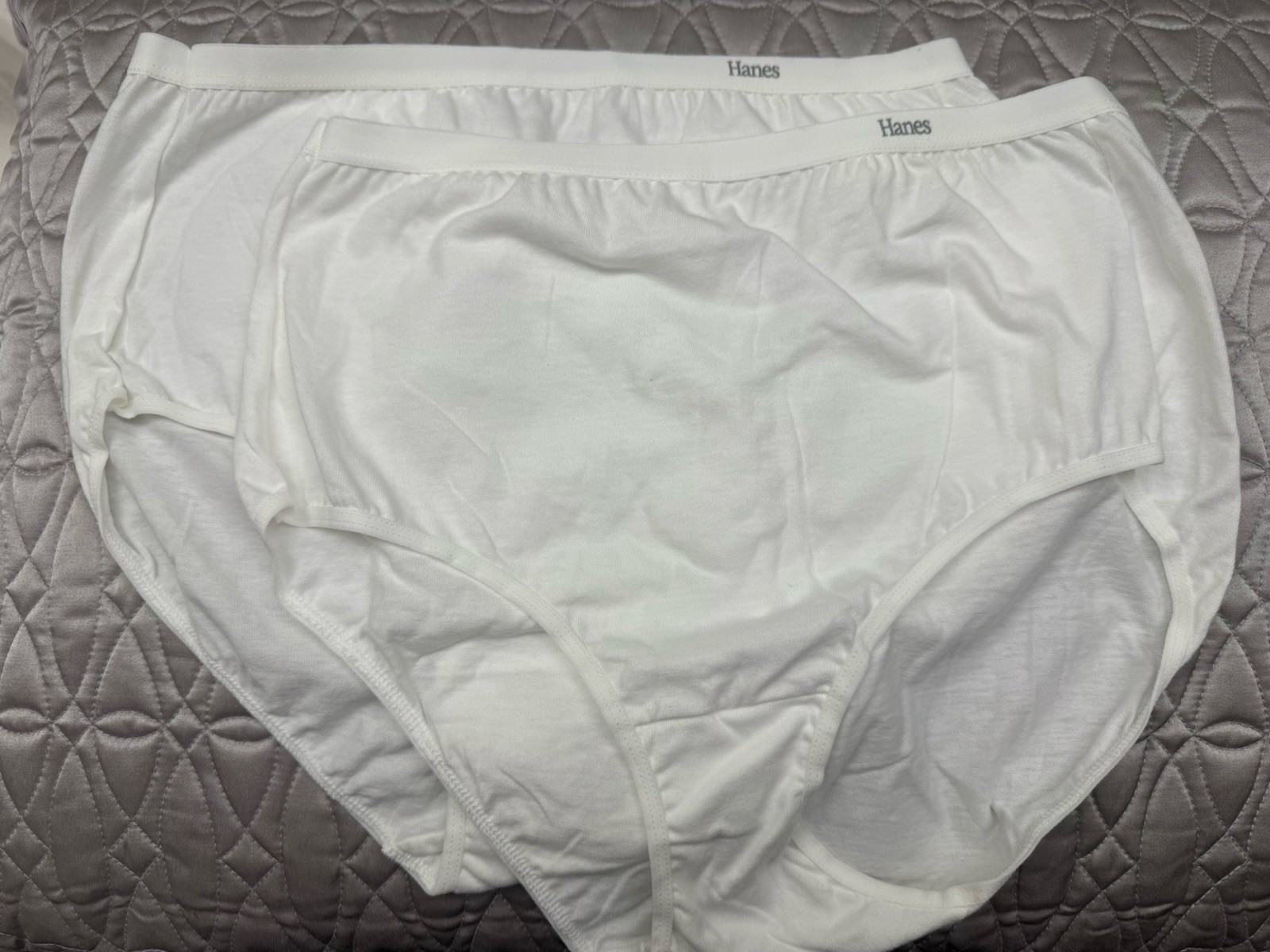2 Pair Hanes Soft & Breathable Tagless Cotton Women’s Briefs Size 7 RN15763
