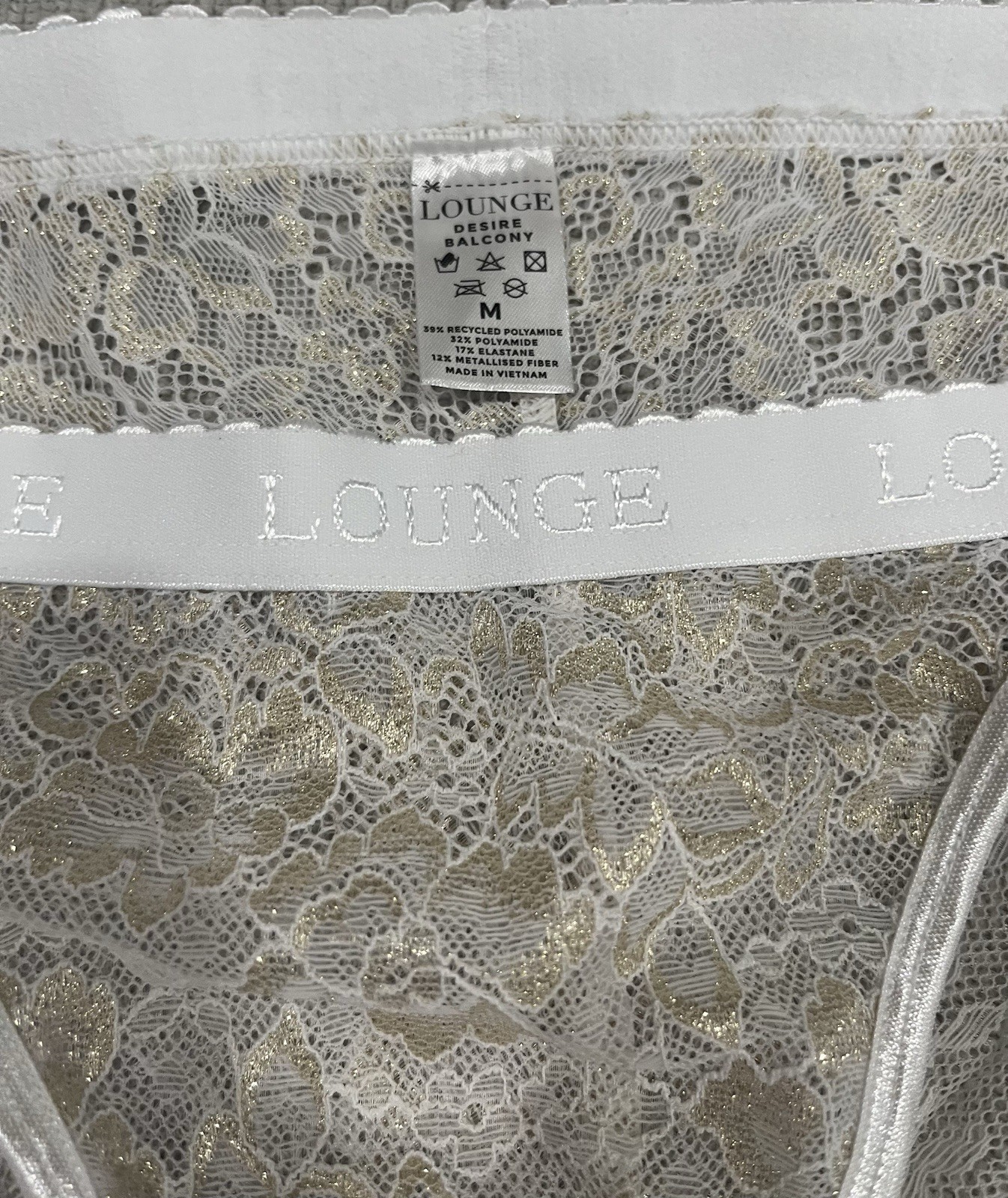 NWT LOUNGE WOMENS LACE PANTIES SET OF 2 SIZE MEDIUM