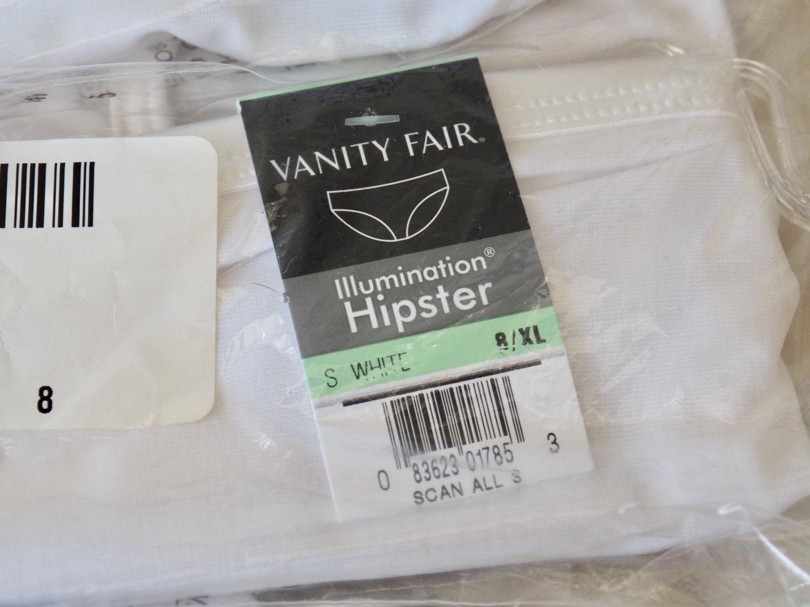 NEW Vanity Fair Illumination Hipster Panties Size 8 XL Star White 3 Pairs 18107