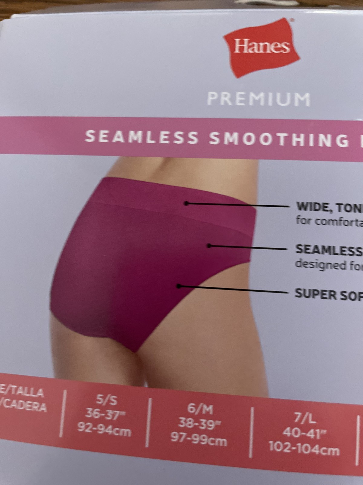 Women’s 3 pack Seamless Smoothing Hi-Cuts Hanes Assorted Size 5 /S small
