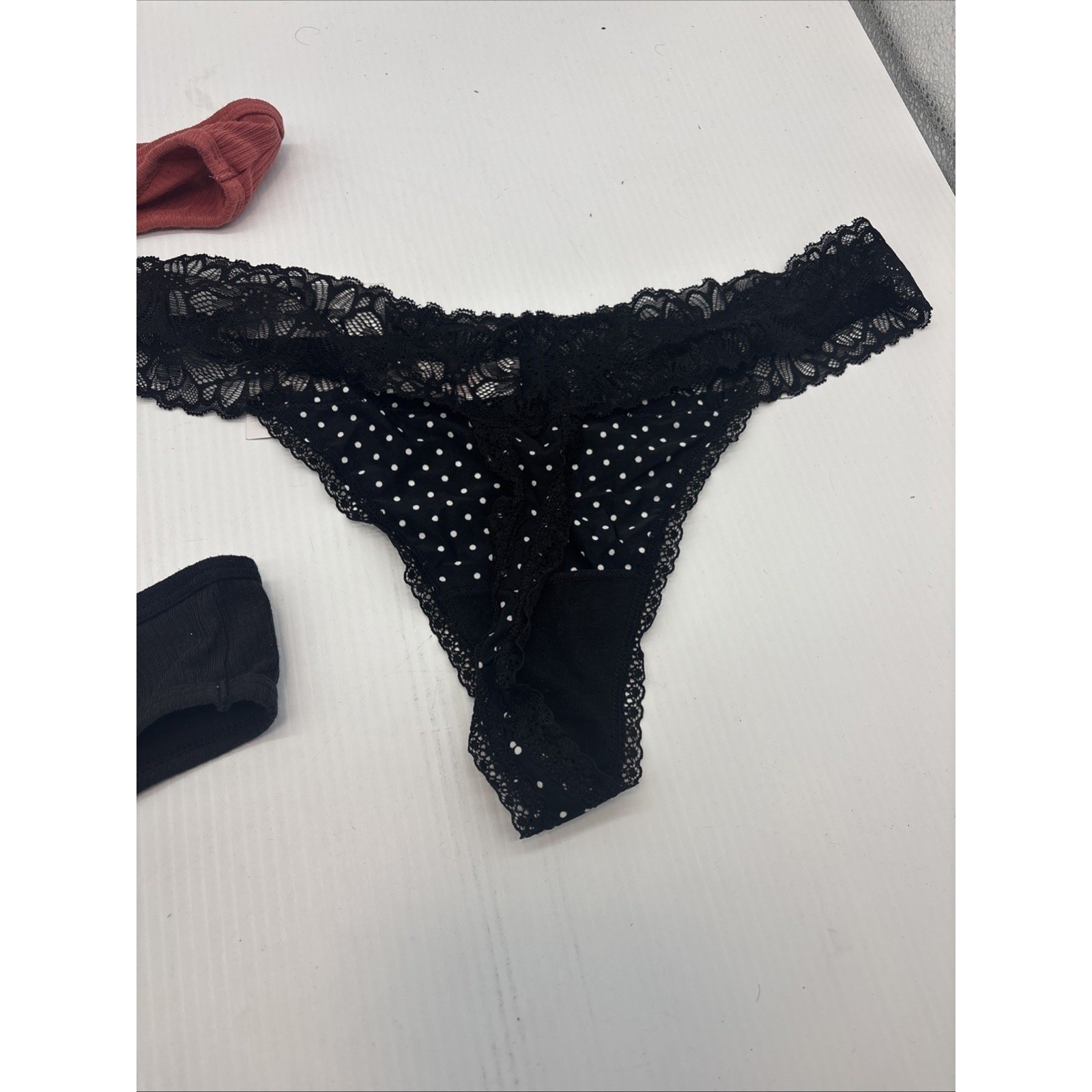 Underwear for Women XXL (19) Thong Black Orange Lace Lot of 3 {RR}