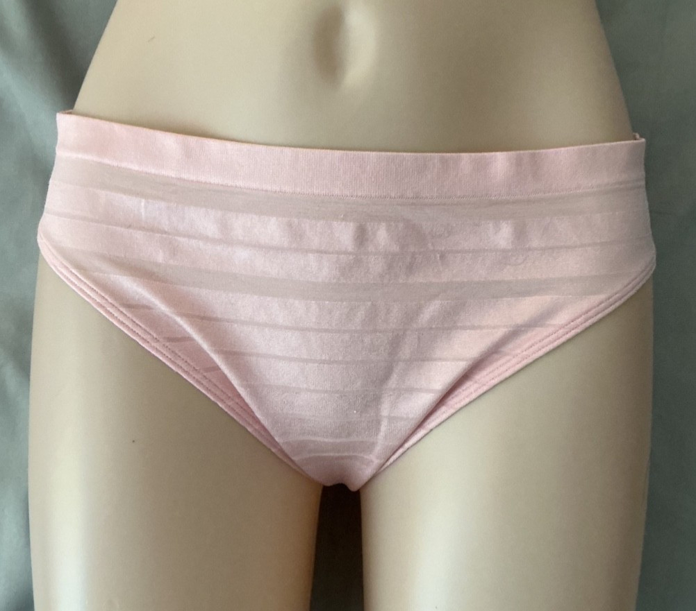 Victoria’s Secret Seamless Solid Bikini Panty Pretty Blossom XL (GH4}