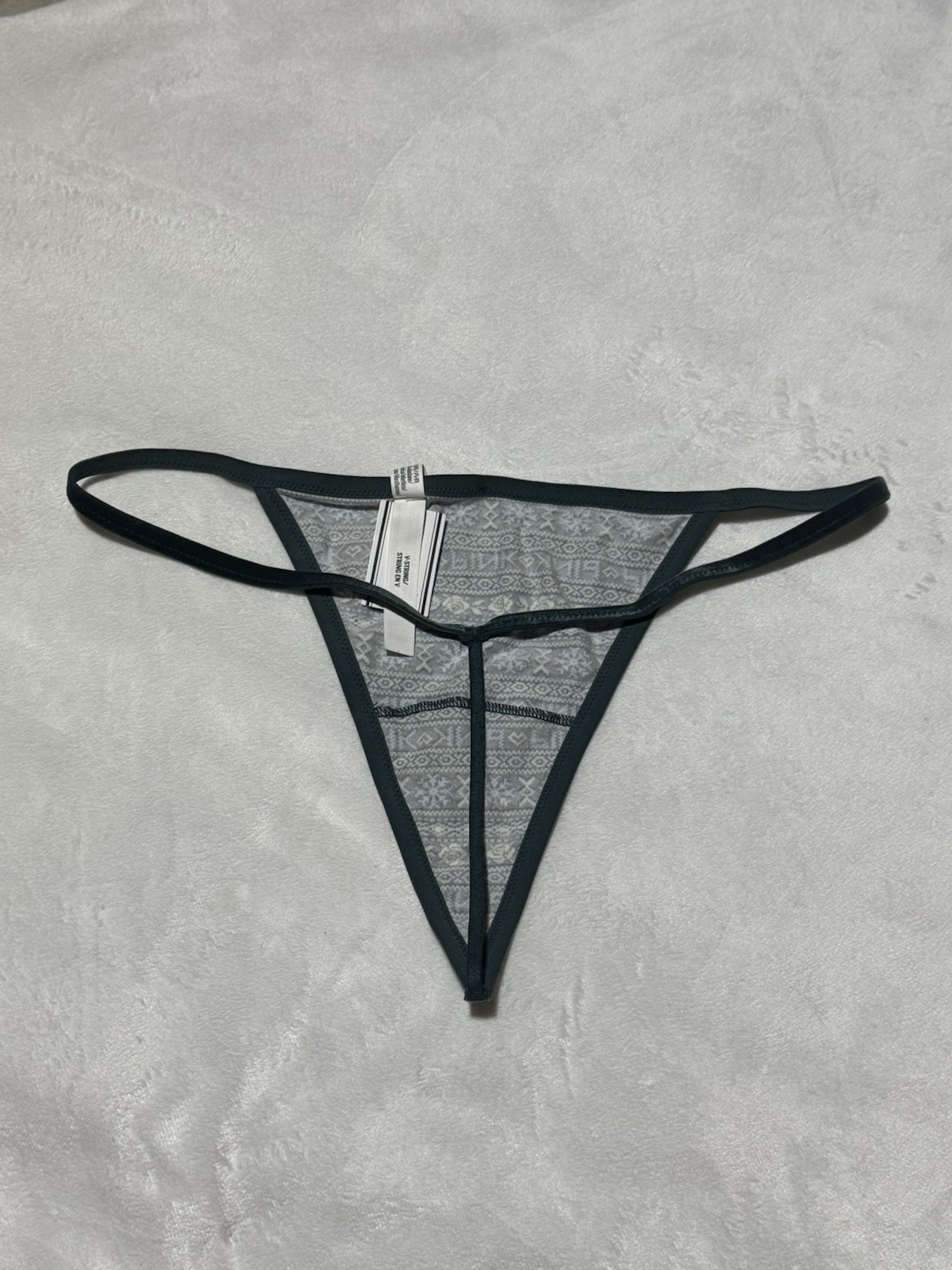Victoria’s Secret PINK V-String Thong Panty Fair Isle Snowflake Green XL NWT