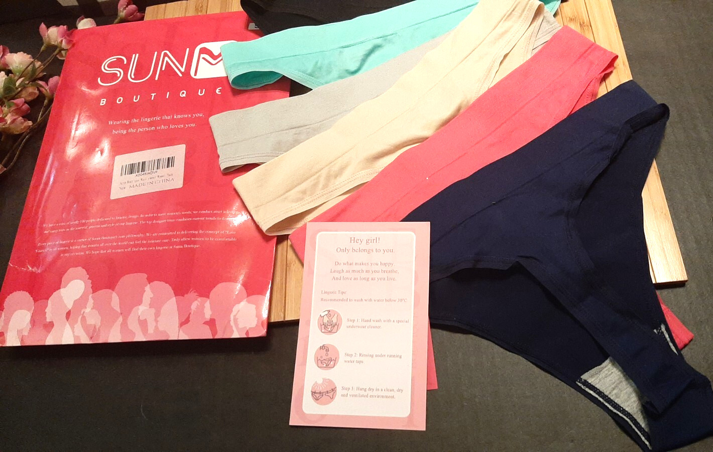 6 /9 Pair Sunm Boutique Seamless No Show Thong Panties ~ Small