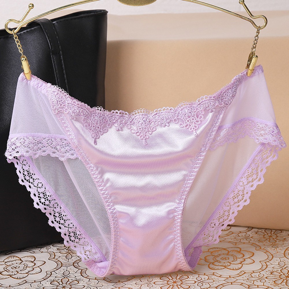 Practical Women’s Low Rise Mesh Briefs with Soft Cotton Lining and Lace