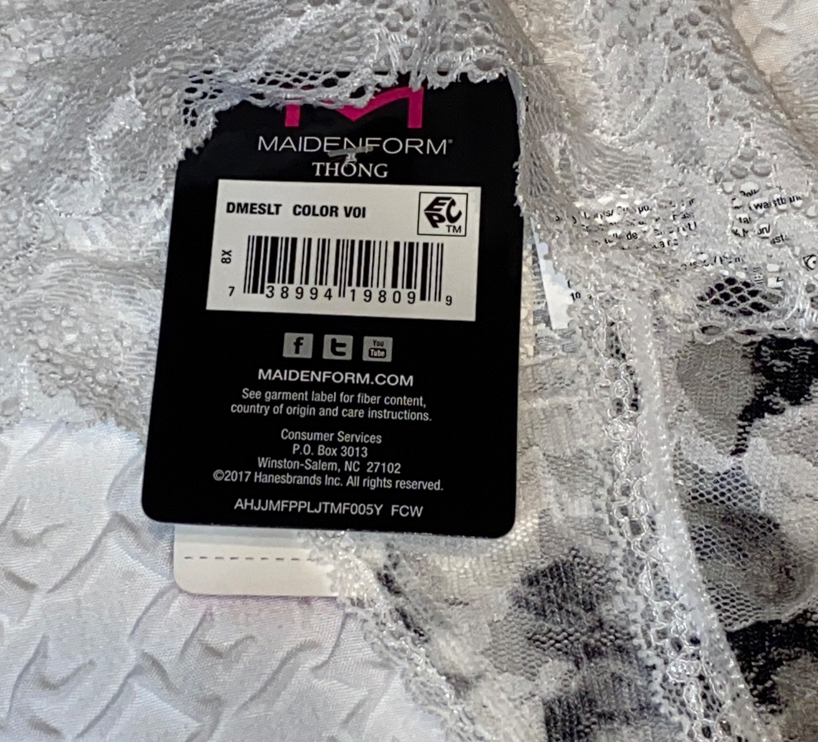 MAIDENFORM Sexy Scalloped Must Have Lace White Black Thong Panty Women S 5 2XL 9