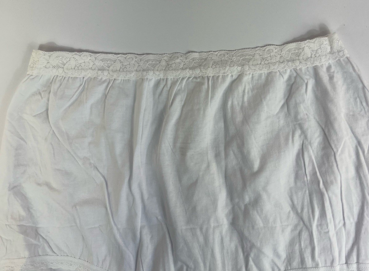 National 100% Cotton Briefs Panties w Lace Size 10 White NWOT Breathable Comfort