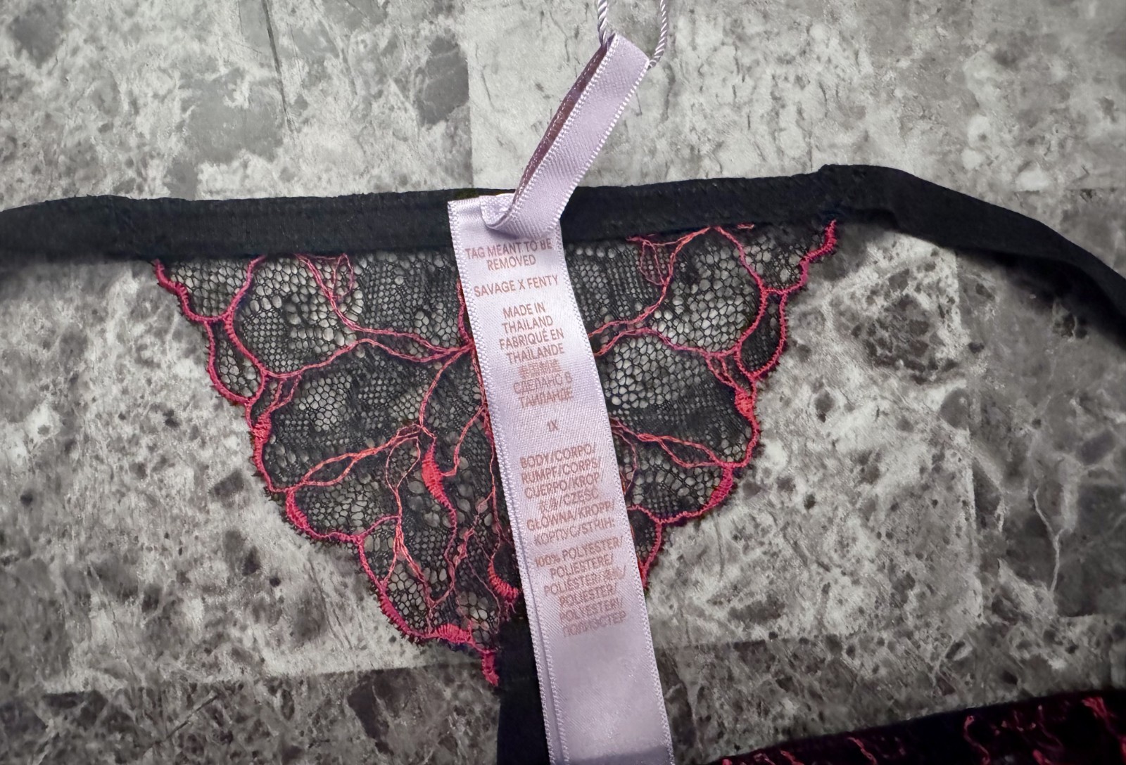 NWT SAVAGE FENTY 1X BLACK RED FLORAL LACE V STRING THONG PANTIES