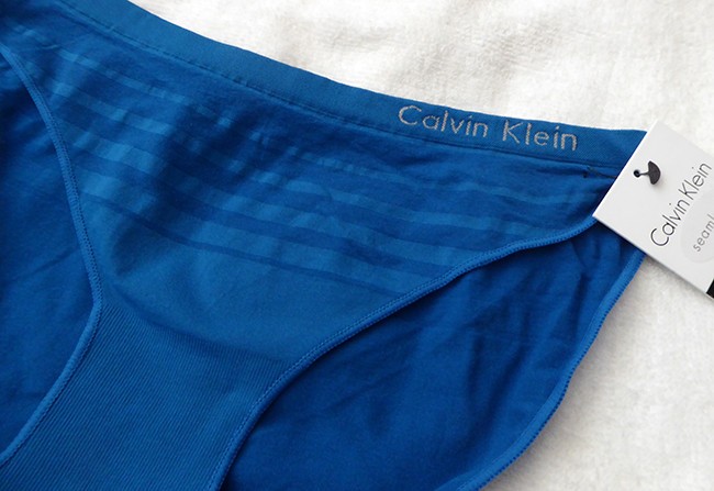 Calvin Klein Ombre Bikini size M Panty Underwear D3420 blue soft stripe