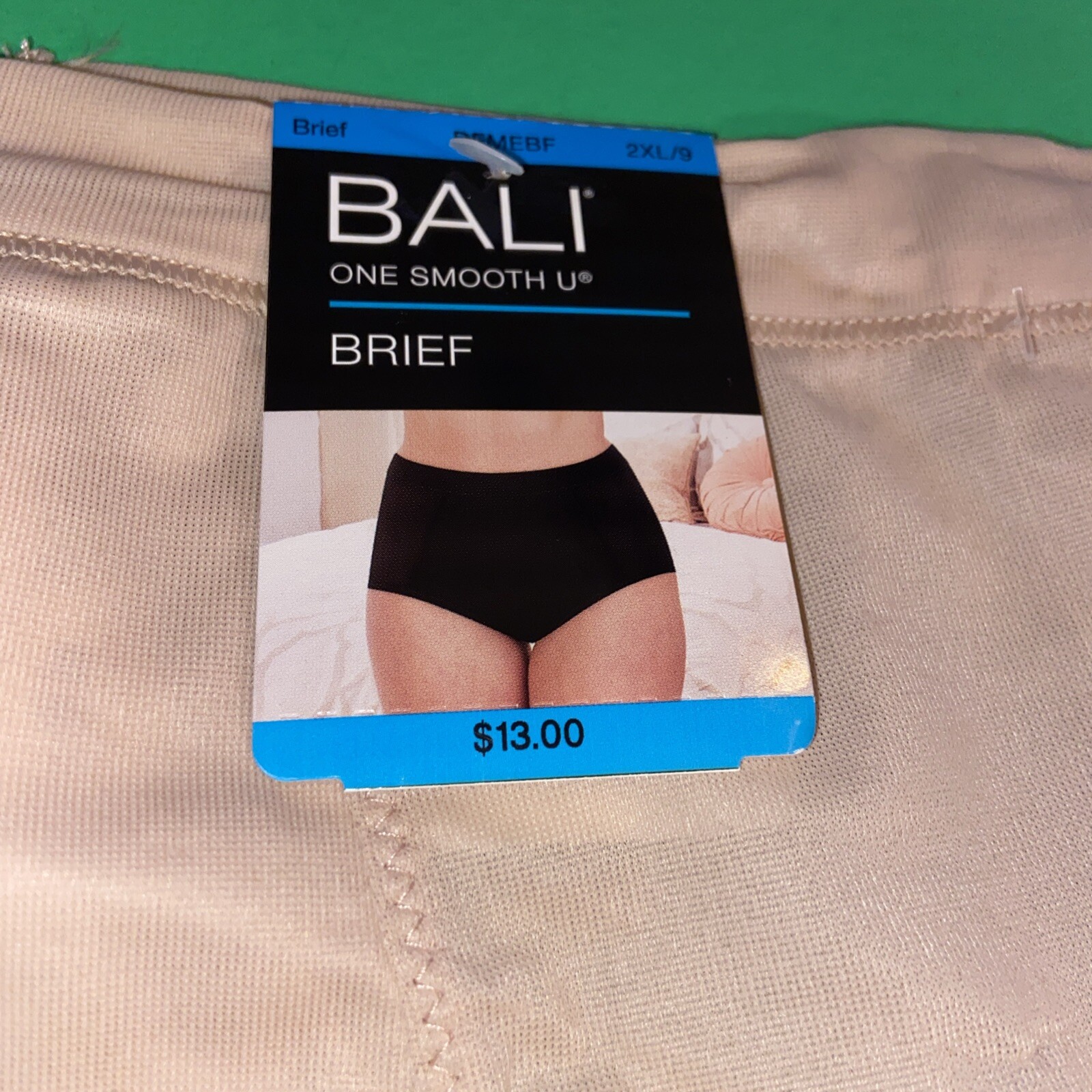 NEW! BALI NUDE ONE SMOOTH U BRIEF / LARGE / 7