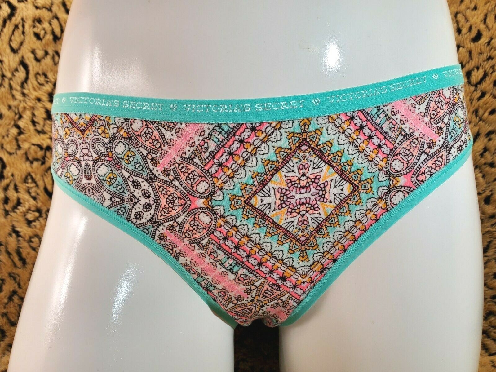 Victoria’s Secret Logo Waist Green Decorative Art HipHugger Panty XL NWT Sexy