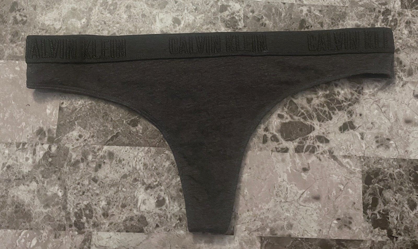 NWOT CALVIN KLEIN CHARCOAL GRAY EMBROIDERED THICK LOGO WAISTBAND THONG PANTIES