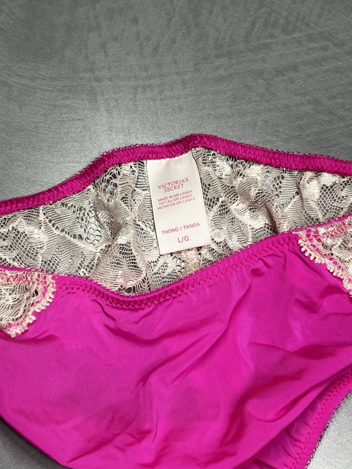 VINTAGE VICTORIA’S SECRET SILKY SMOOTH SATIN THONG PANTY FUCHSIA PINK L NEW