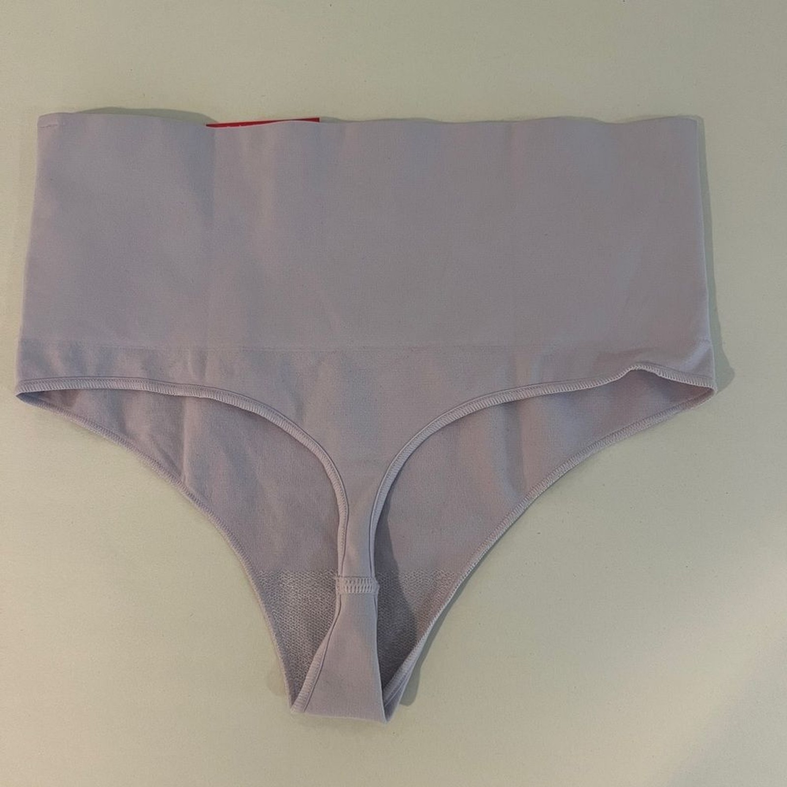 NEW SPANX Medium Ecocare Seamless Shaping Thong In Light Orchid