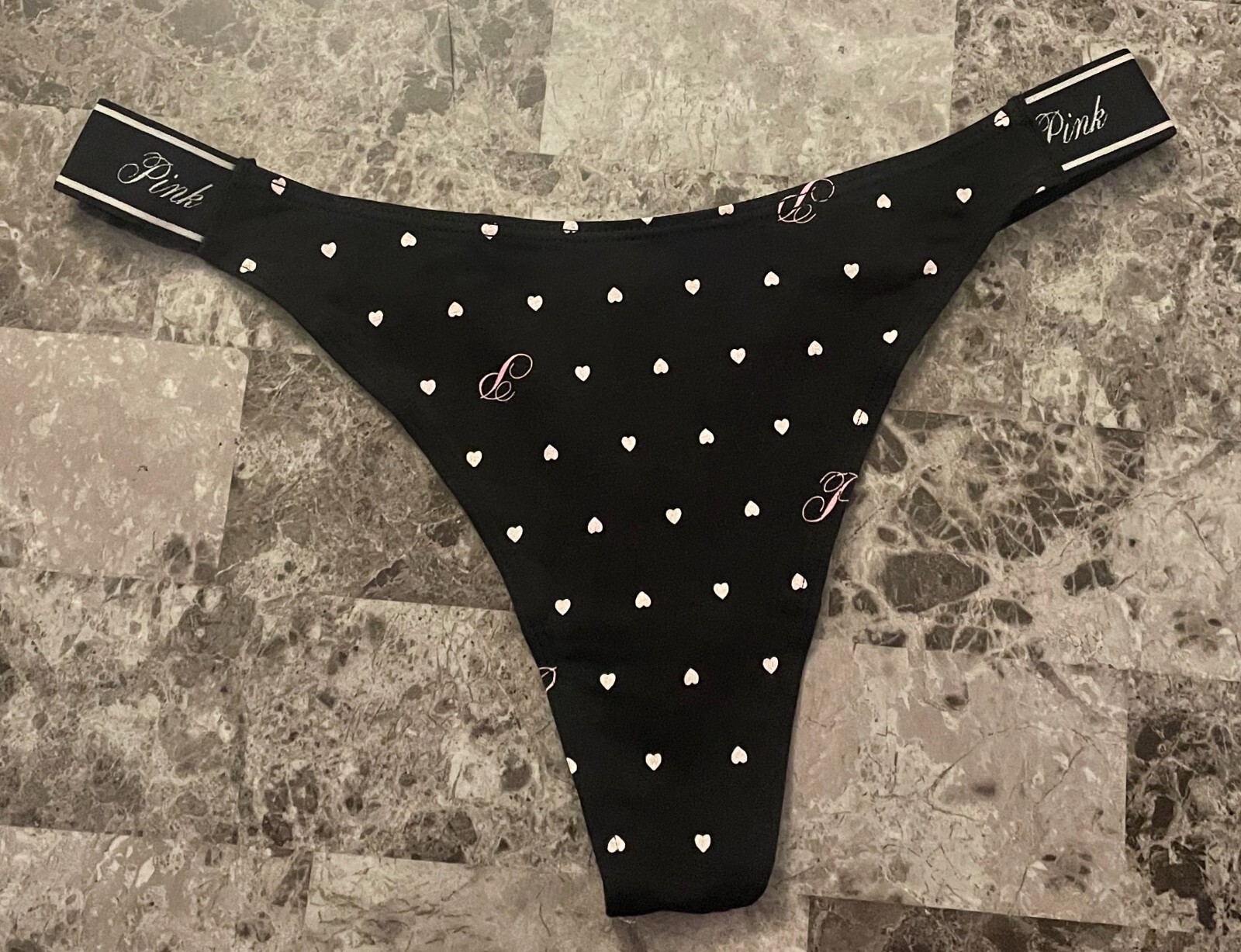 NWT VICTORIA’S SECRET PINK BLACK OFF WHITE HEART THICK SIDE STRAP THONG PANTIES