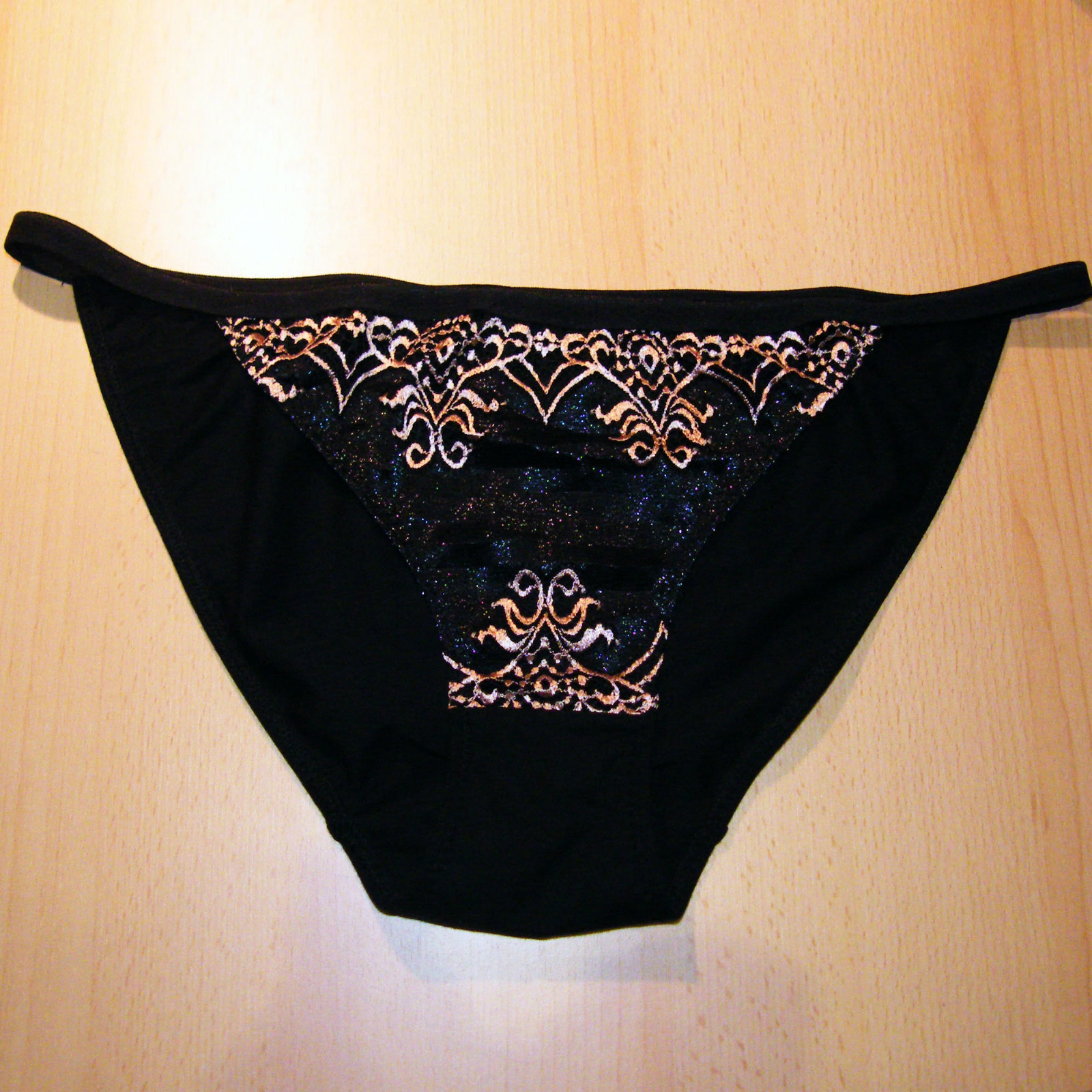 Women’s thong panties with lace insert-black-sizes 36/38 40/42 and 44/46