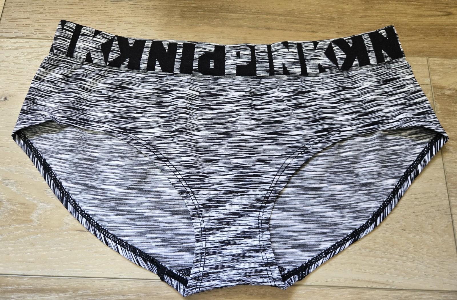 NWT Victoria’s Secret PINK Logo Smooth Seamless Extra Low Hipster Panties L
