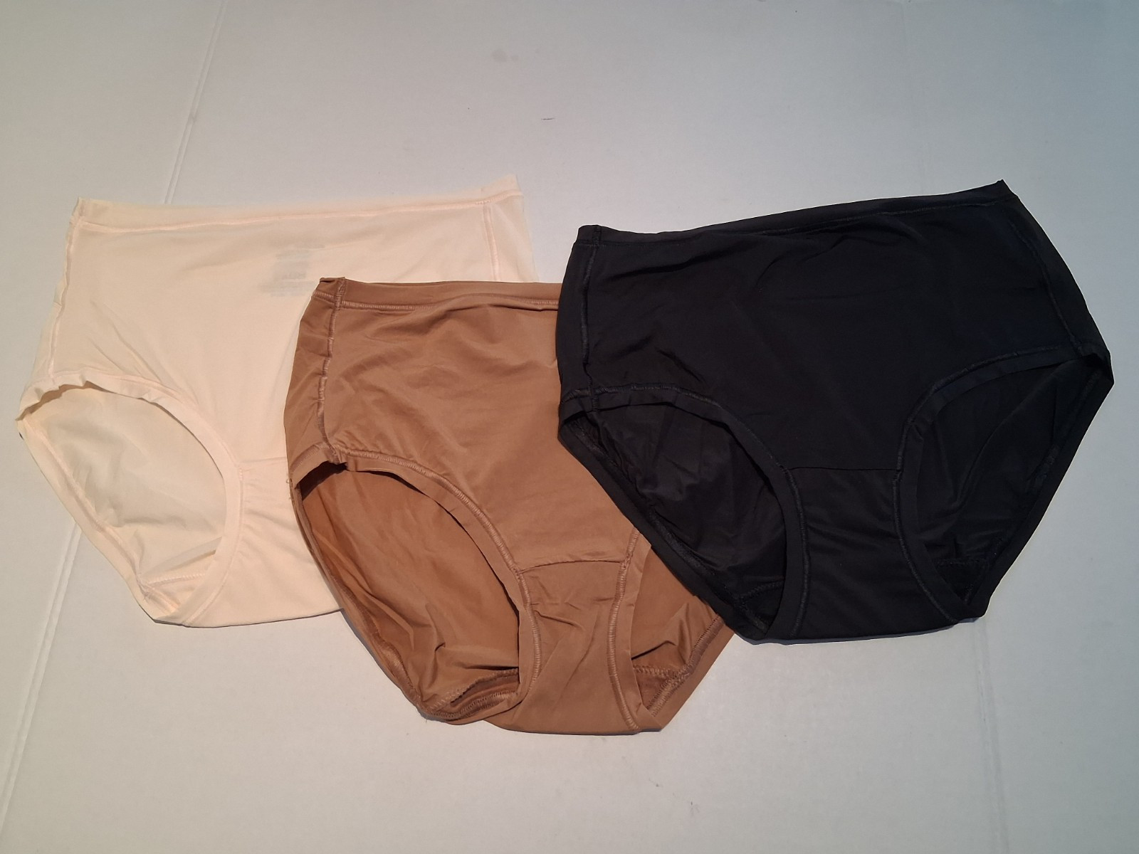 Women’s Comfort Flex Fit Stretch Microfiber Modern Brief , 3-Pack Medium AC