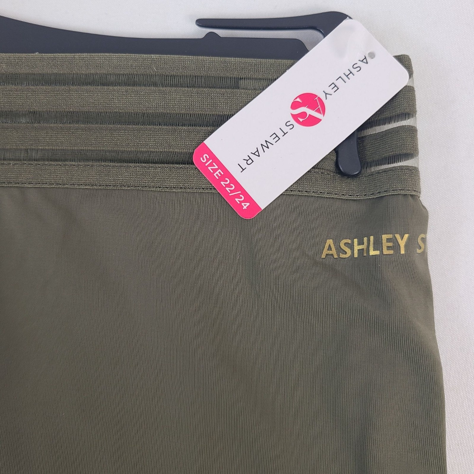 NEW Ashley Stewart Plus Size Olive Brief Panties Seamless Comfort Size 22/24