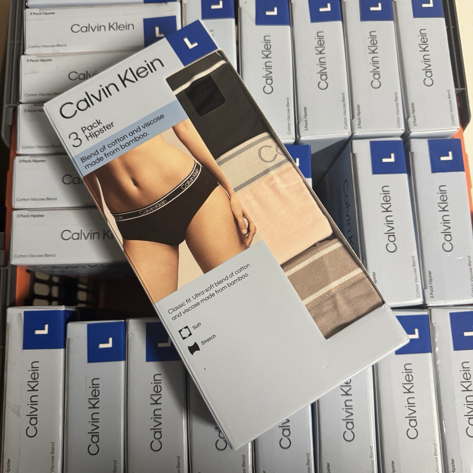 NEW CALVIN KLEIN WOMEN’S 3-PACK HIPSTER UNDERWEAR NWT – (LARGE)