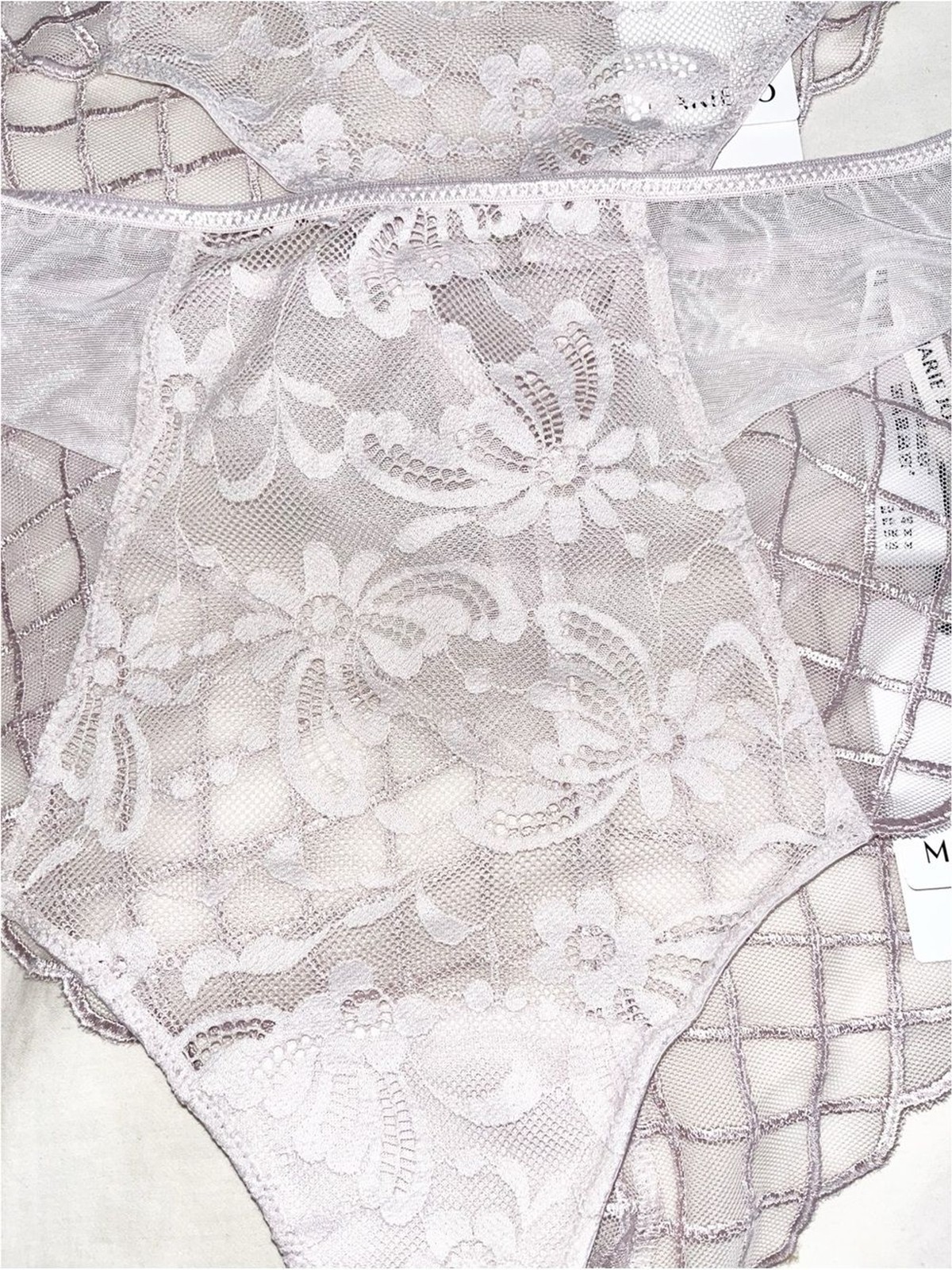 NWT Marie Jo Aven Luxury Sheer Thong Size M Bundle of 2 Marble Embroidered Lace