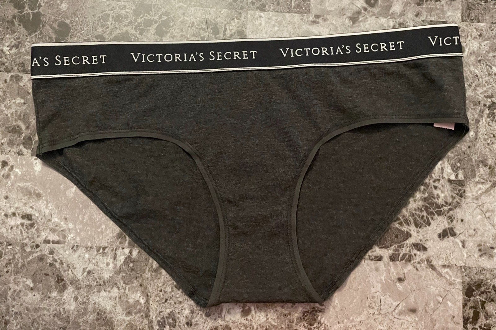 NWT VICTORIA’S SECRET LARGE CHARCOAL GRAY THICK LOGO WAISTBAND HIPHUGGER PANTIES