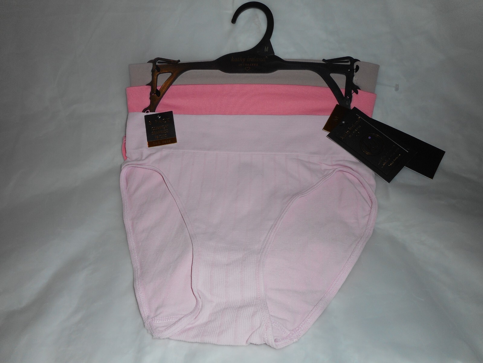 Kathy Ireland 3 Pack Mul ti Color Comfort Seamless HI Cuts Size Medium