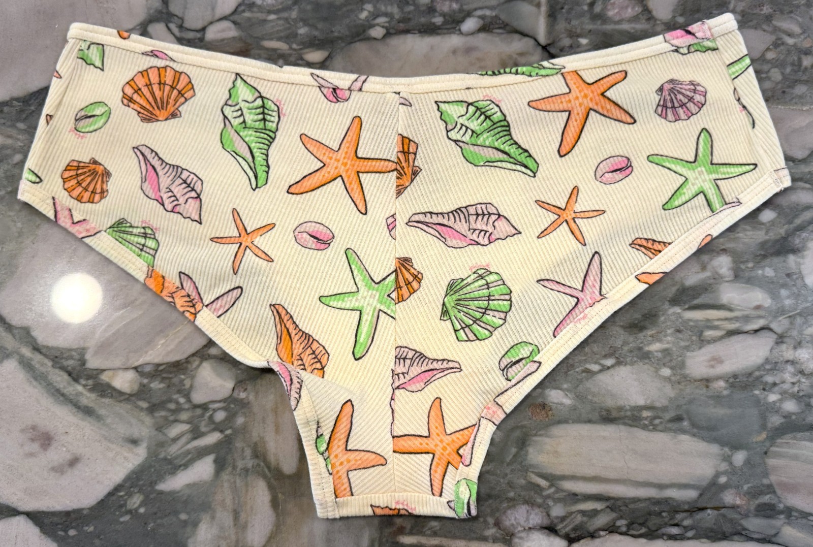 NEW Victoria Secret PINK Ribbed Cotton Cheeky – Ivory Seashells – XL or XXL