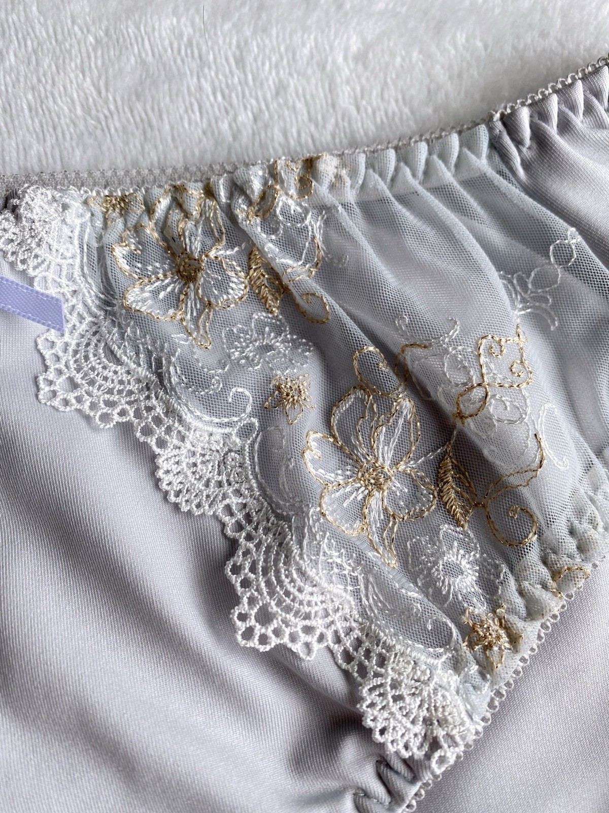 US-L/JP-3L Japanese Brand Elegant Glittery Floral Embroidery Smooth Nylon Panty