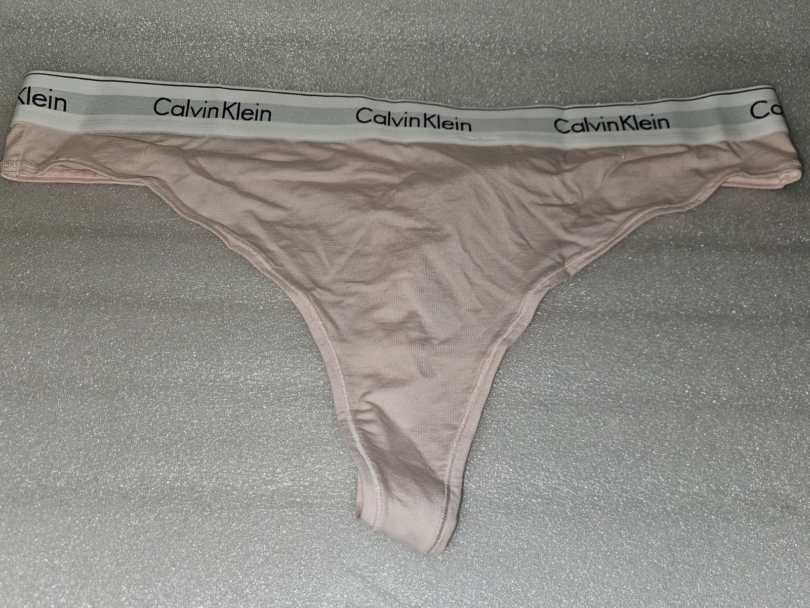 Calvin Klein Pink Thong with Thick Elastic Waistband 3XL- Women’s