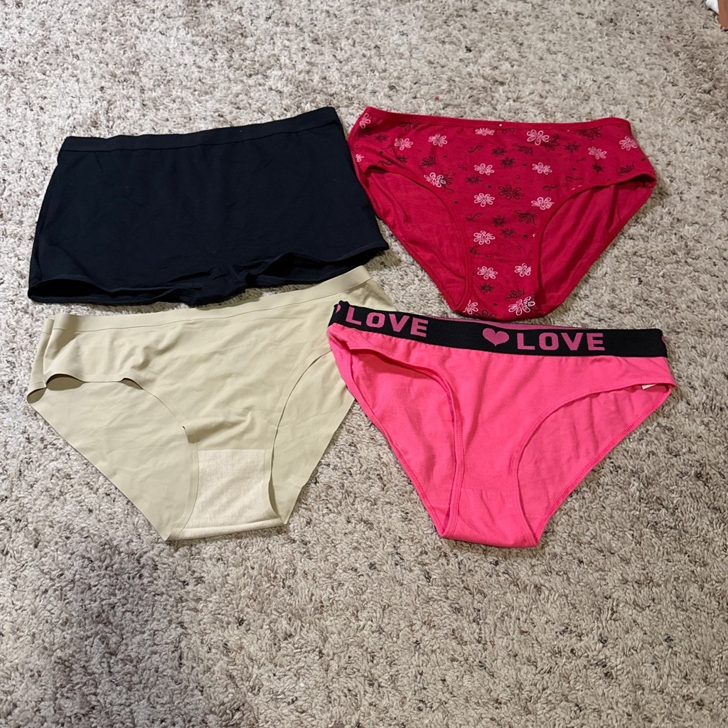 Women’s Unbranded Panties XL Black Pink Red Beige 4-Pack