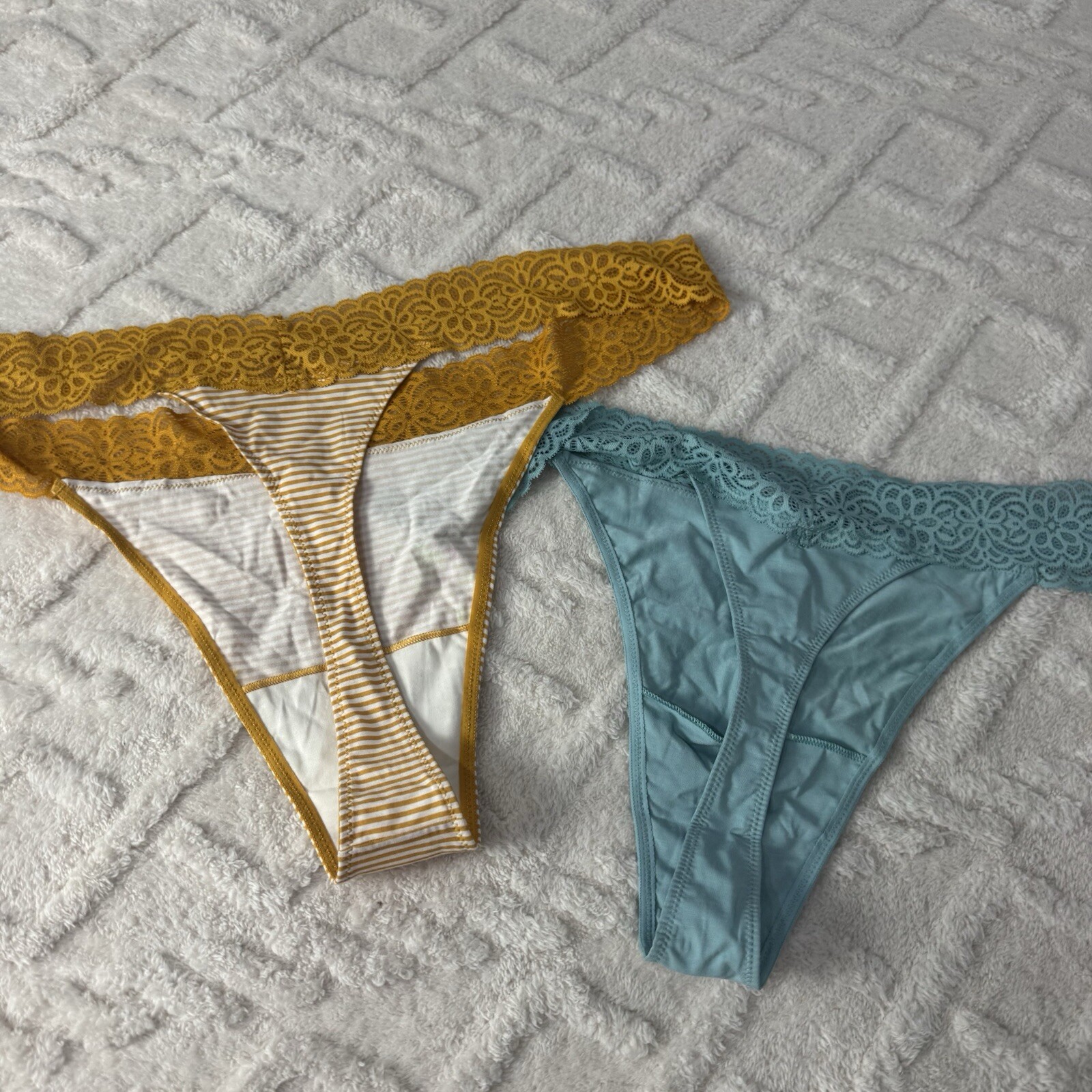 Old Navy Lot Of 2 No Show Thongs Blue Yellow New Panties Womens Size 3X Basics