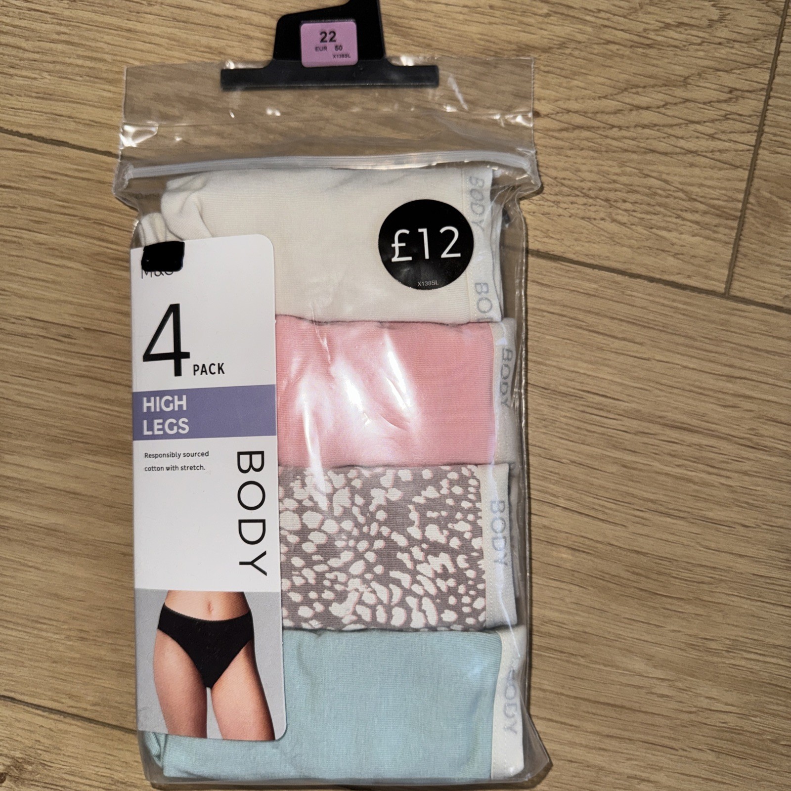 M&S High legs 4 pack of pants Size 22 New Cotton with stretch BNIP