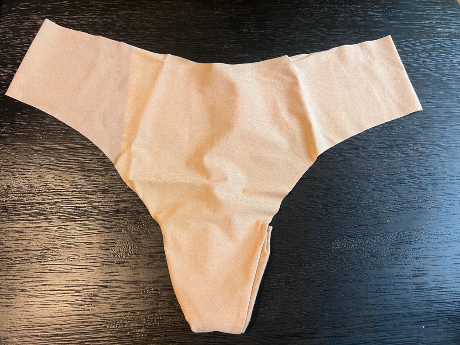 Victoria’s Secret seamless thong string panties nude brown khaki beige no show L