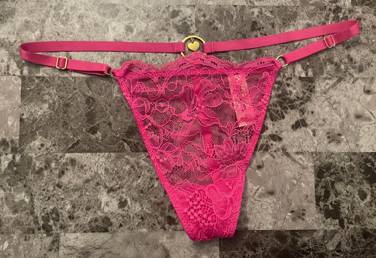 NWT VICTORIA’S SECRET PINK LACE GOLD HEART ADJUSTABLE STRAP V STRING PANTIES