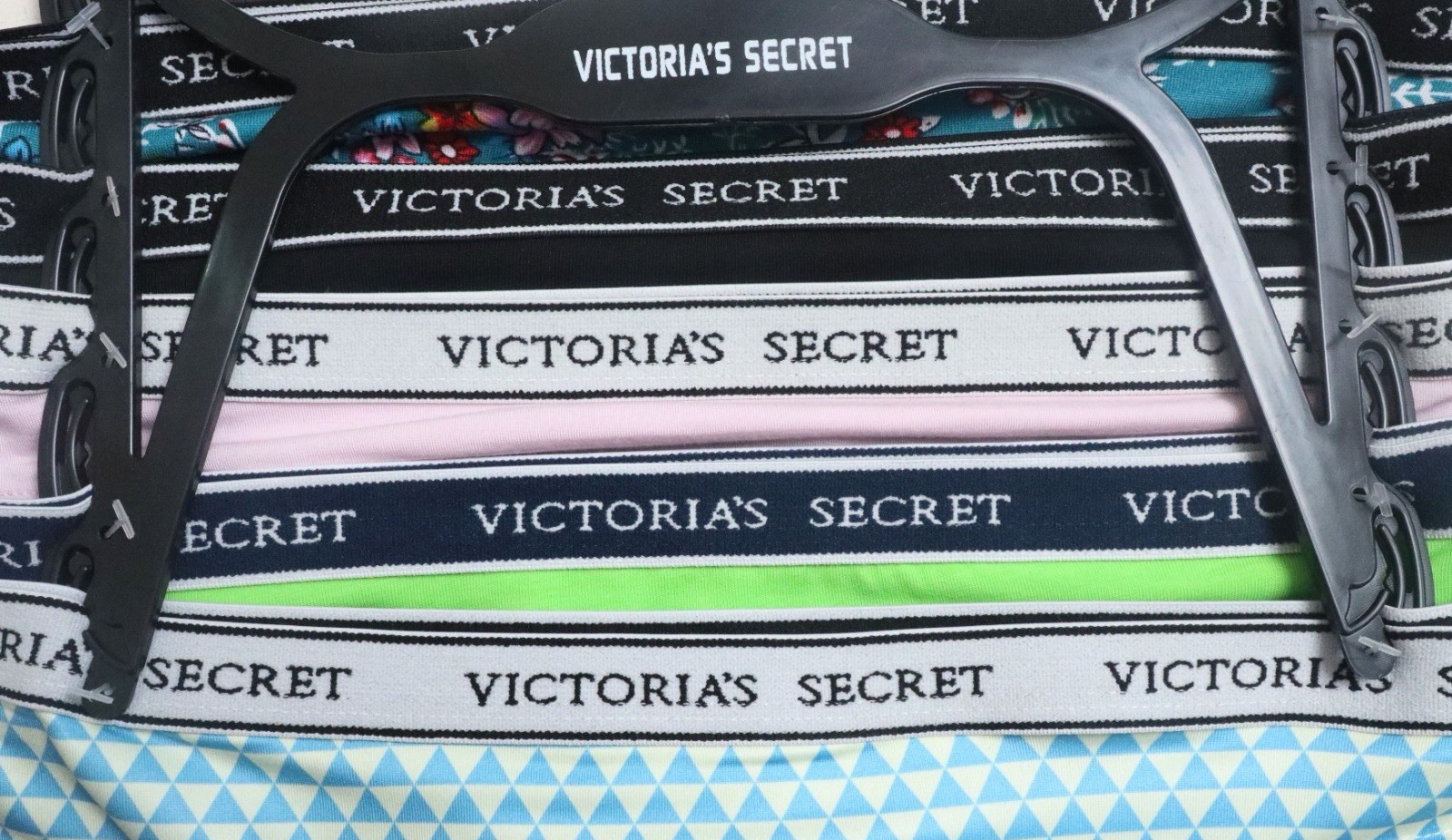Victoria’s Secret M Multicolor Bikini Panties 5 Pack Floral Geometric Solid
