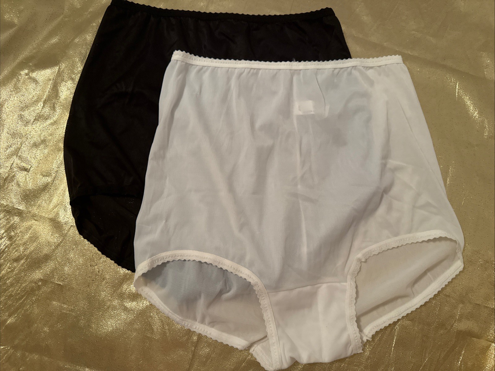 NEW 2 Pair Bali Skimp Scamp Briefs Panties #2633 One Black One White Size XL/8