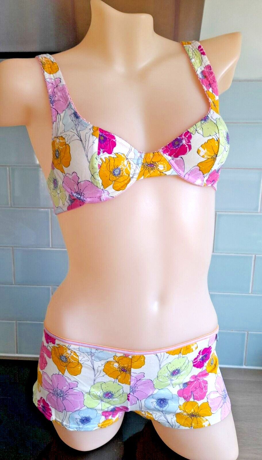 Antonia Ghazlan Pink/Blue/Green/Yellow Printed Floral Cotton Shorts