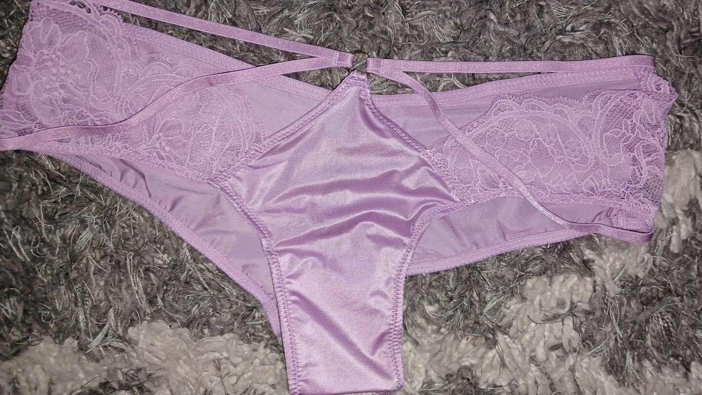 New VS Very Sexy strappy o ring lace detail cheeky Panty small lilac