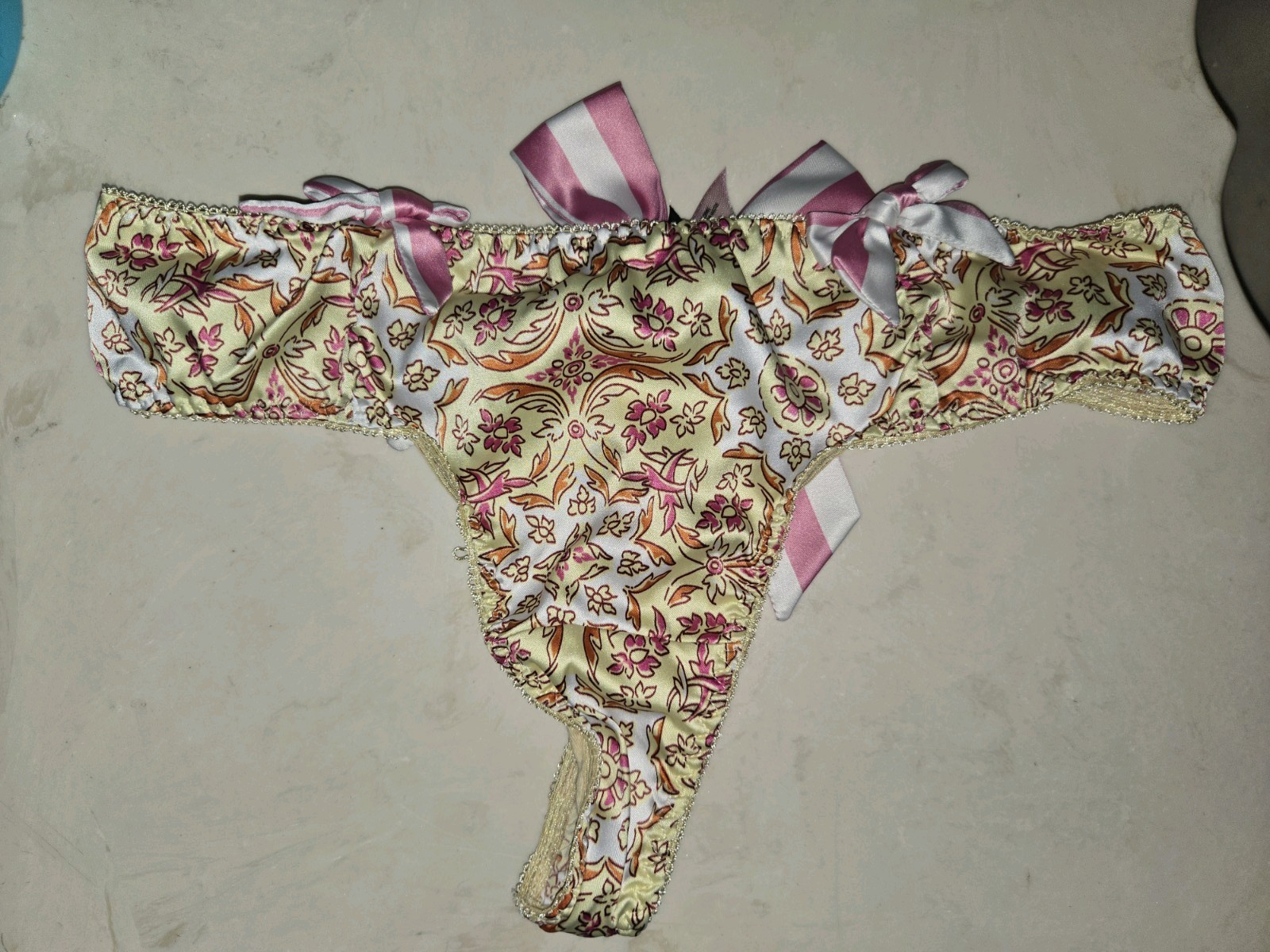 Vintage Victoria’s Secret Sexy Little Things Satin Thong With Bow Details Small