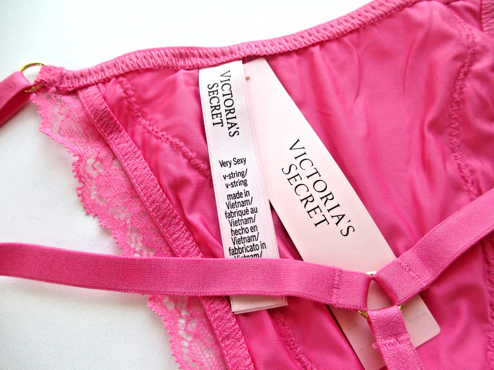 VICTORIA’S SECRET VERY SEXY V-String Thong Panty S M L XL Pink NWT Lace Trim VS