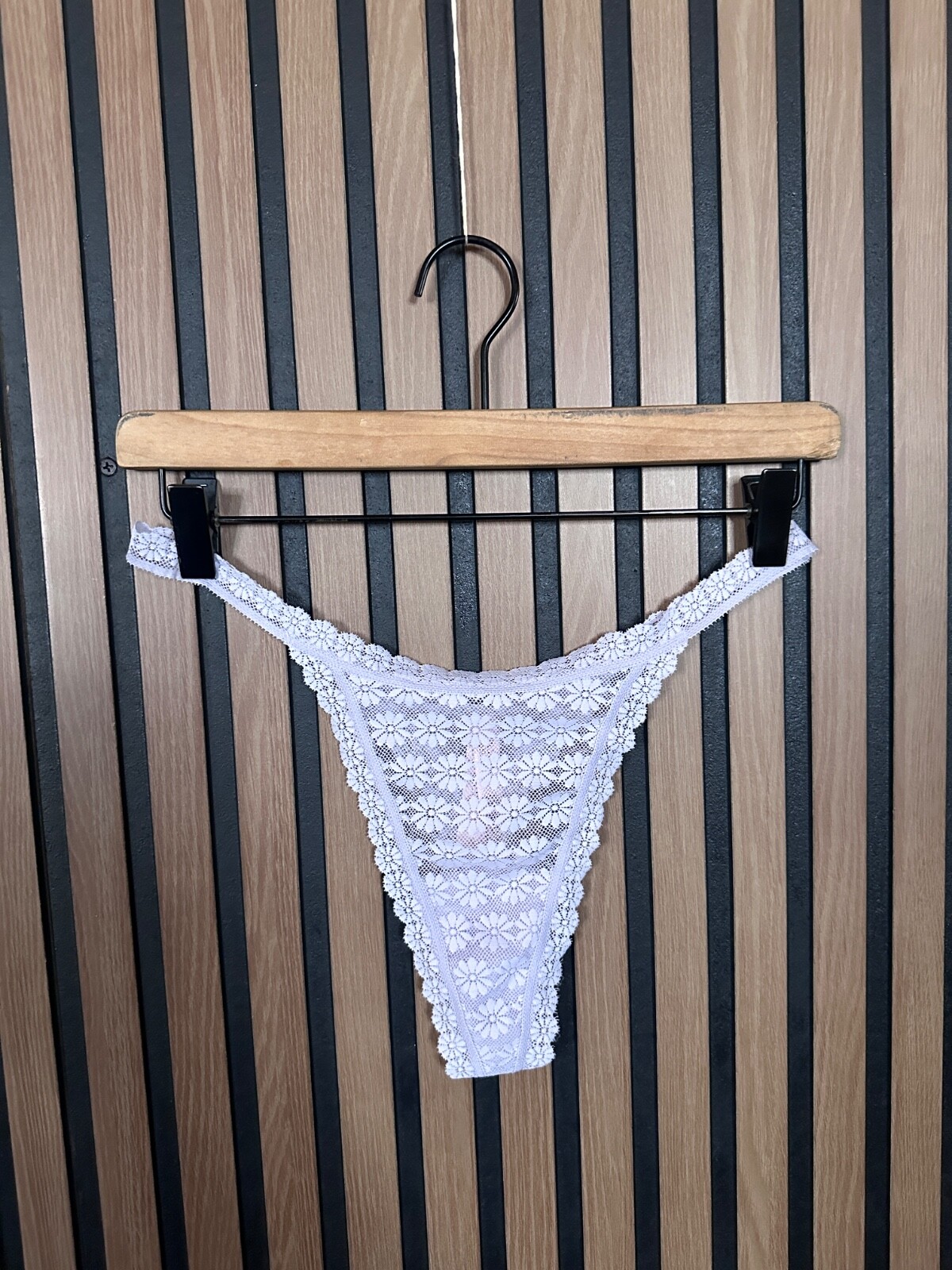 New Victorias Secret Underwear Large Womens Purple Lacey Flower String Thong