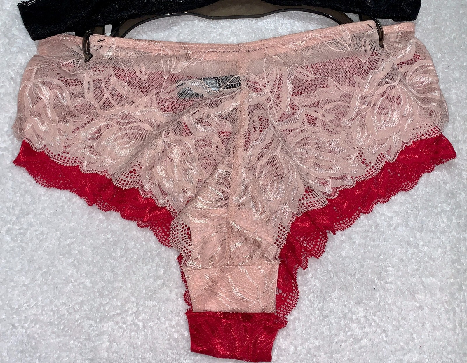 BCBG 3 Pack Luxe Lace Black Red Pink Cheeky Hipster Panty Womens Sz L 7