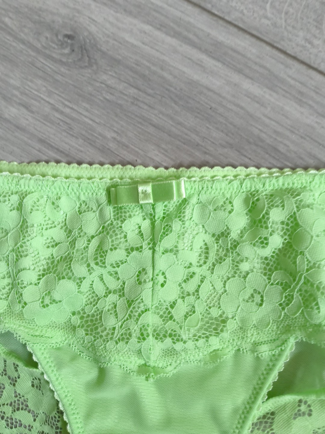 BNWOT Sainsburys TU Bright Green Lace Trim Briefs Size 12