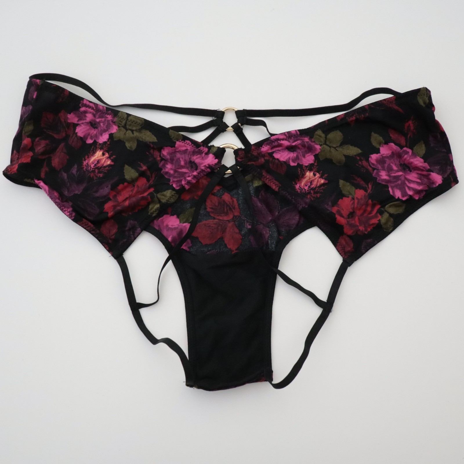 NEW Victoria’s Secret VERY SEXY Strappy Ring Hardware Open-Back Cheeky Panty M
