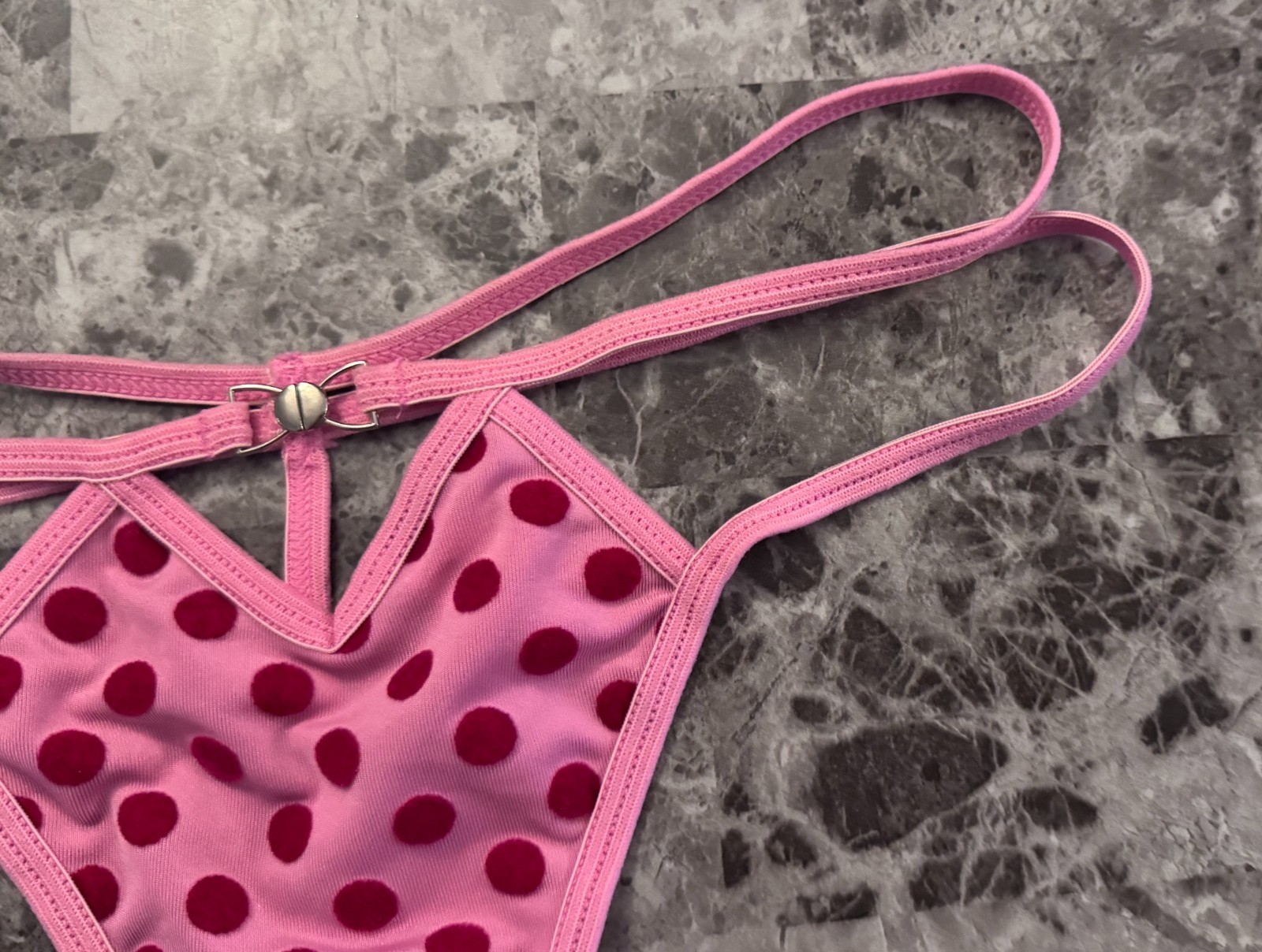 UNBRANDED WET SEAL M PINK RED VELVET POLKA DOT STRAPPY RARE V STRING PANTIES