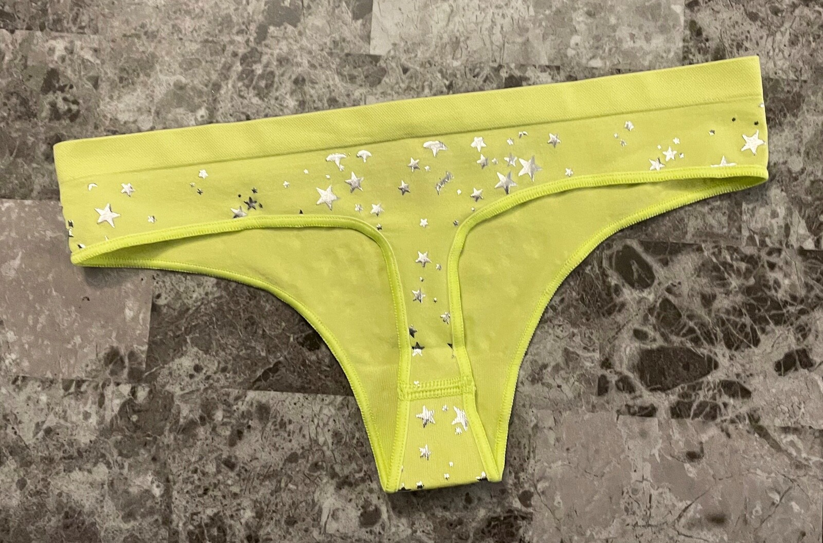 NWT VICTORIA’S SECRET PINK GREEN SILVER STAR LOGO SEAMLESS THONG PANTIES
